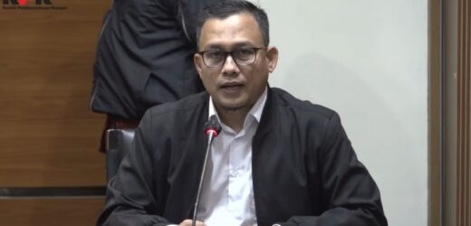 Usut Korupsi Pengadaan APD, KPK Periksa Eks Pejabat Kemenkes
