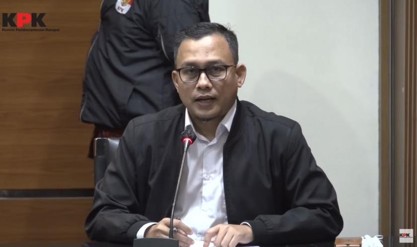 Usut Korupsi Pengadaan APD, KPK Periksa Eks Pejabat Kemenkes