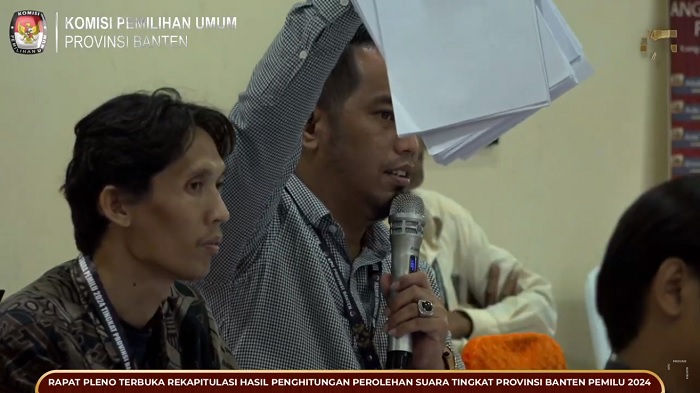 Interupsi Pengglembungan Suara Caleg DPR RI Dari PDIP di Serang, Warnai Rapat Pleno KPU Banten Sesi Pertama