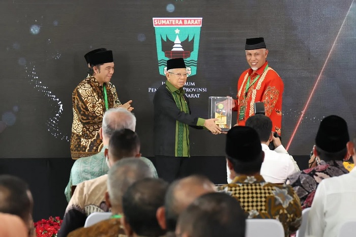 Anugerah Adinata Syariah 2024, Pemprov Sumbar Juara Umum