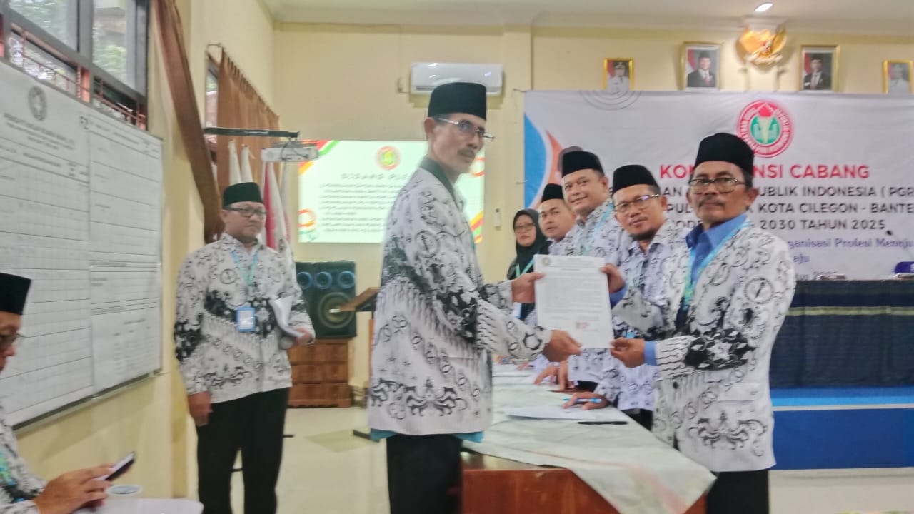 Konfercab PGRI Pulomerak XXIII Tetapkan Fadeli Sebagai Ketua Periode 2025-2030