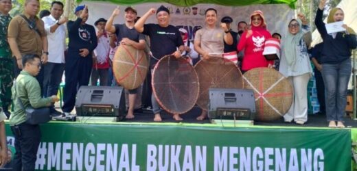 Peringati HUT RI ke 80, Wakil Ketua Komisi II DPRD Banten Gelar Lomba Nyair dan Gogo