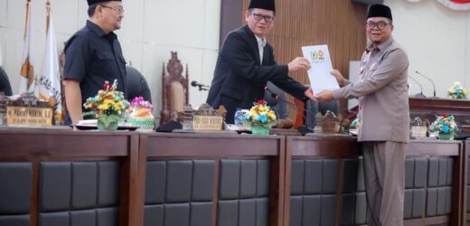Gubernur Tegaskan Komitmen Tindaklanjuti Pandangan DPRD Banten Atas Raperda Perubahan APBD TA 2025