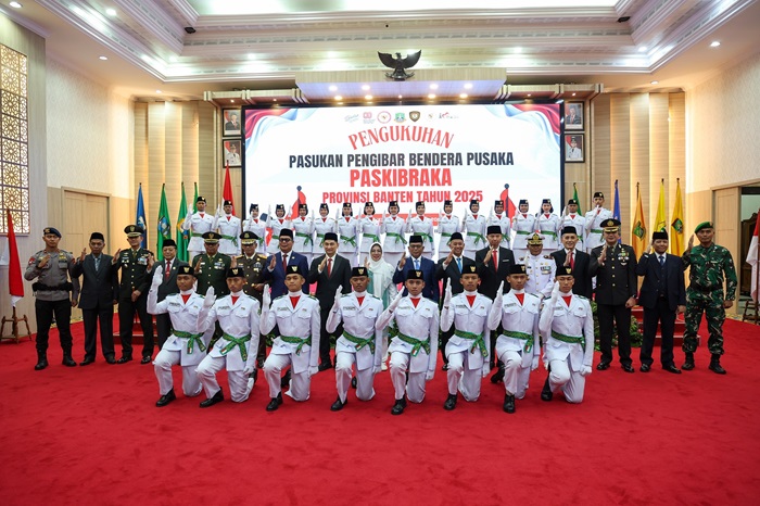 Ketua DPRD Banten Fahmi Hakim Hadiri Upacara Pengukuhan Paskibraka Provinsi Banten Tahun 2025