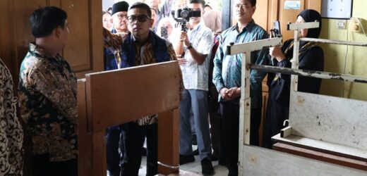Plafon Satu Kelas di SMAN 14 Kota Tangerang Rusak, Gubernur Banten Lakukan Peninjauan