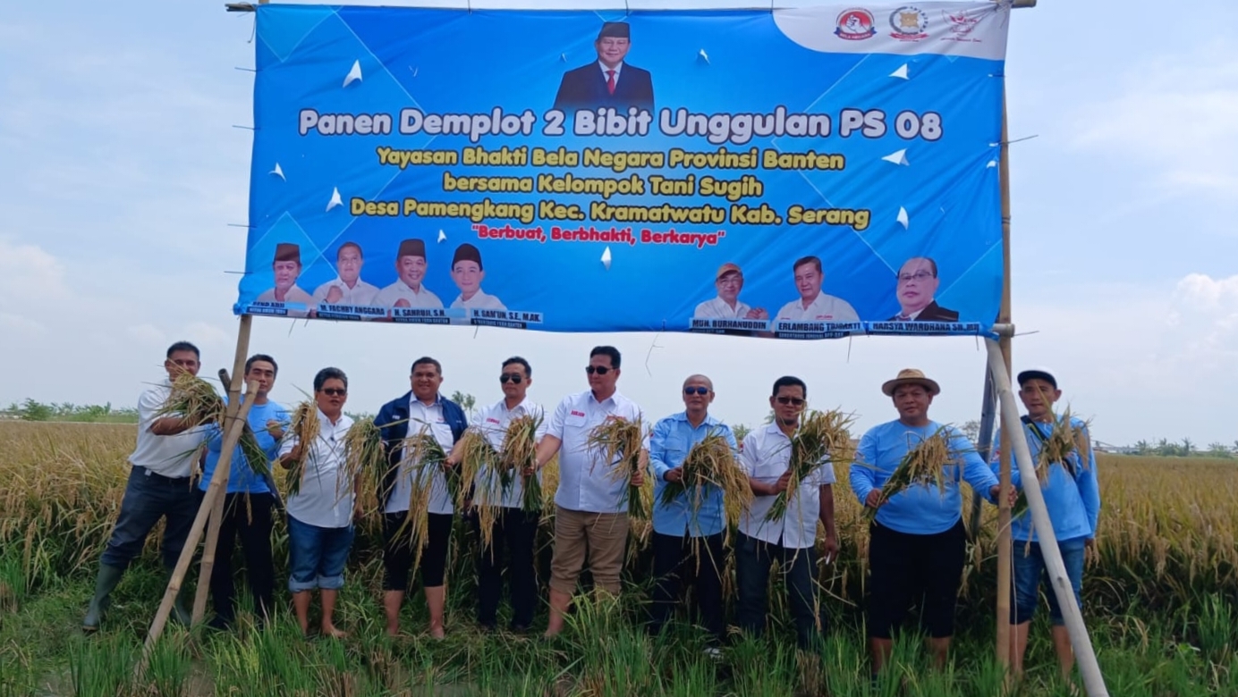 Panen Padi PS 08 di Serang, YBBN Banten Hadirkan Semangat Gotong Royong untuk Indonesia Emas 2045