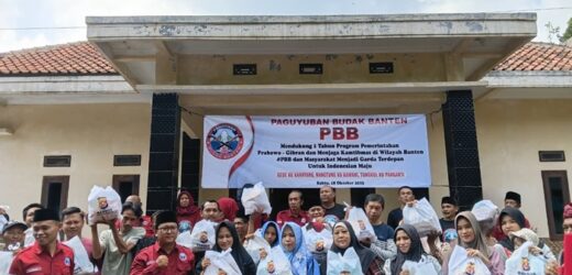 Dukung Satu Tahun Kepemimpinan Prabowo Gibran, Paguyuban Budak Banten Gelar Baksos