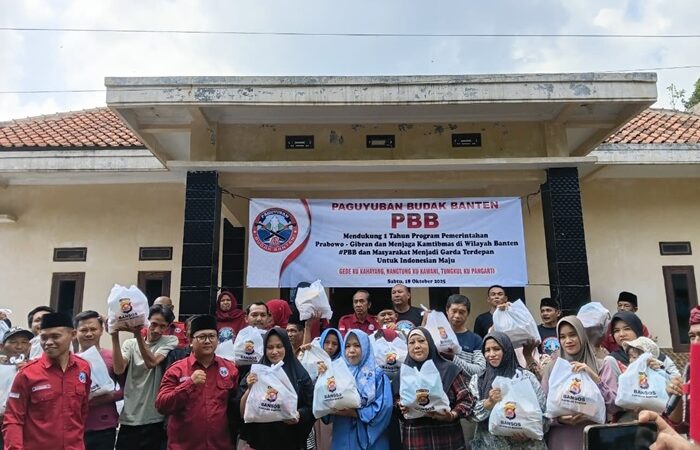 Dukung Satu Tahun Kepemimpinan Prabowo Gibran, Paguyuban Budak Banten Gelar Baksos