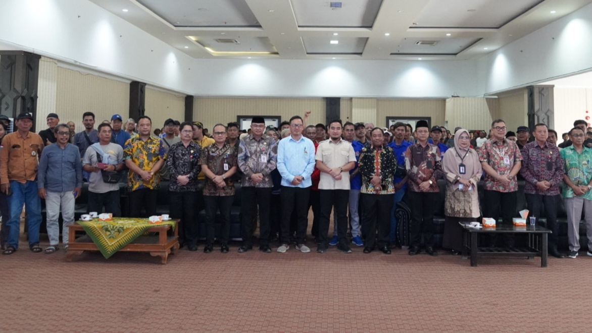 Dengar Keluhan Nelayan, Walikota Robinsar Janji Perkuat Program Kesejahteraan Masyarakat Pesisir