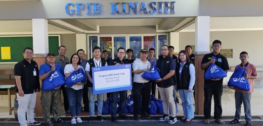 BRI Region 8 Jakarta 3 Salurkan Bantuan Paket Sembako kepada GPIB Kinasih