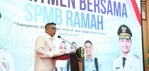 Gubernur Andra Soni Pimpin Penandatanganan Komitmen SPMB Ramah Tahun Ajaran 2026-2027